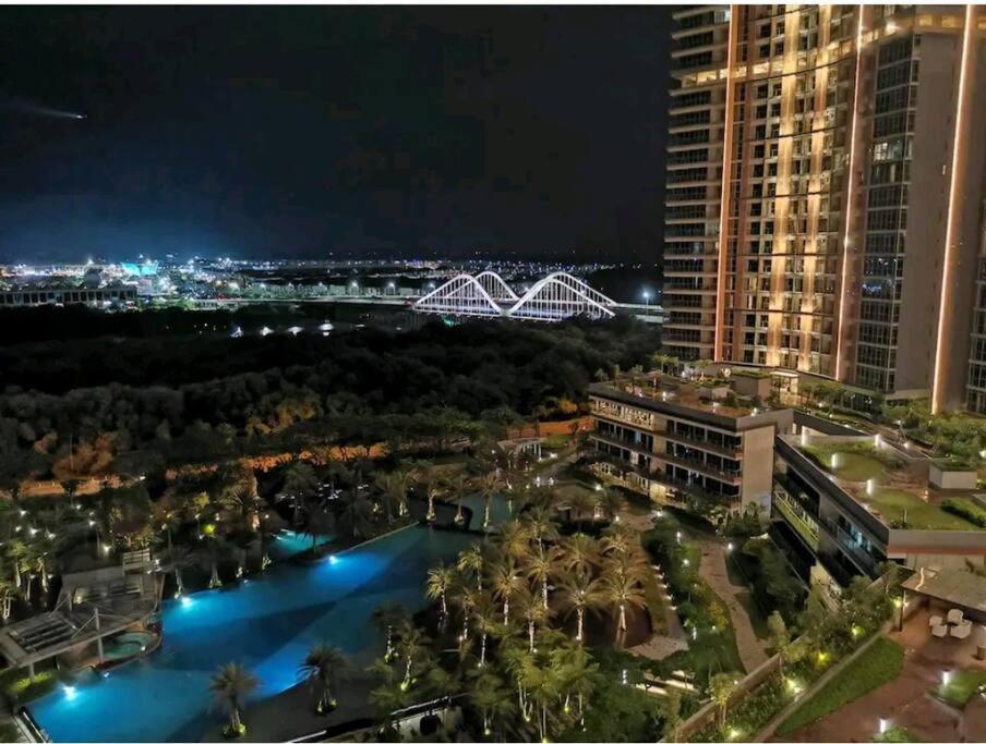 Pik Family 2 Bedroom, 5 Beds & Balcony View Jakarta