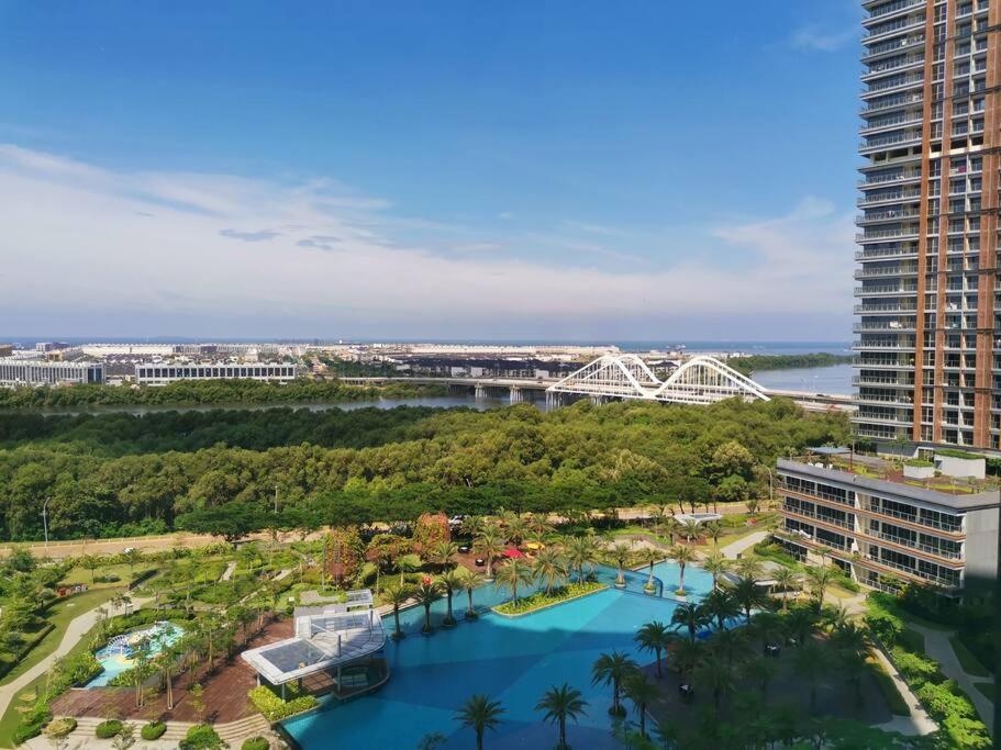 Pik Family 2 Bedroom, 5 Beds & Balcony View Pangsapuri