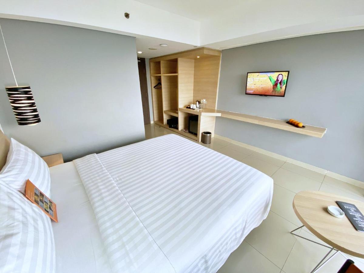 Harper Mt Haryono By Aston Hotel 4*