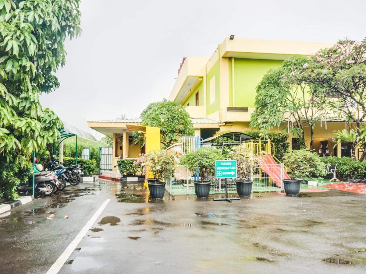 Hotel Bi Executive Ancol 2*