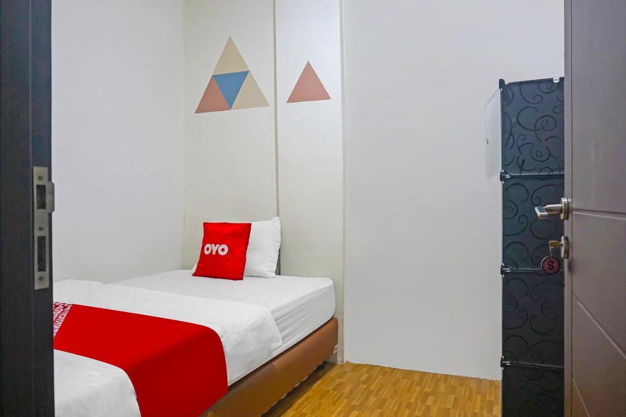 Oyo 92272 Sahaja Pasar Baru Hotel Jakarta