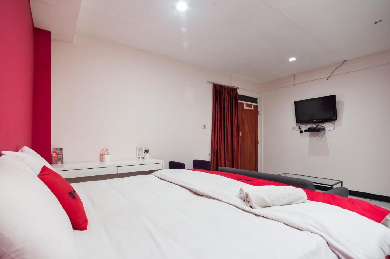 Reddoorz Near Mall Kelapa Gading 3*