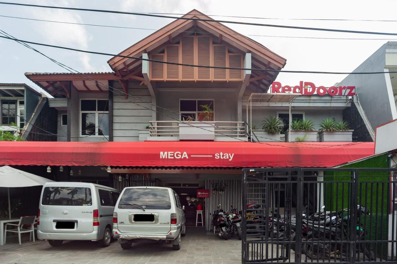 Guest house Reddoorz Near Mall Kelapa Gading 3*