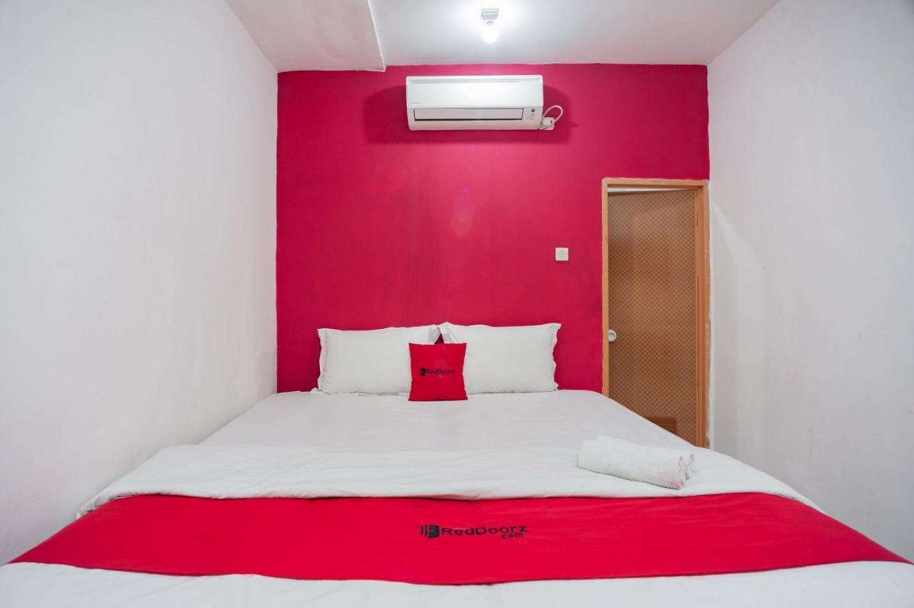 Reddoorz Near Mall Kelapa Gading Wisma tamu 3*