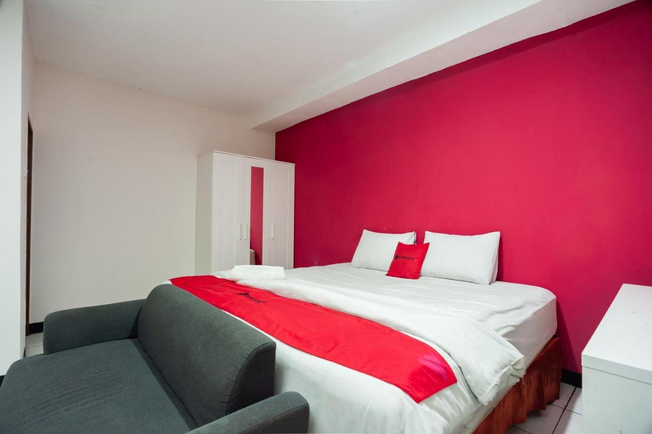 Reddoorz Near Mall Kelapa Gading 3*
