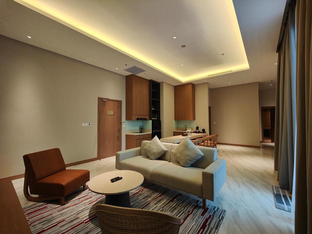 Ra Simatupang Khách sạn hẻo lánh 5*