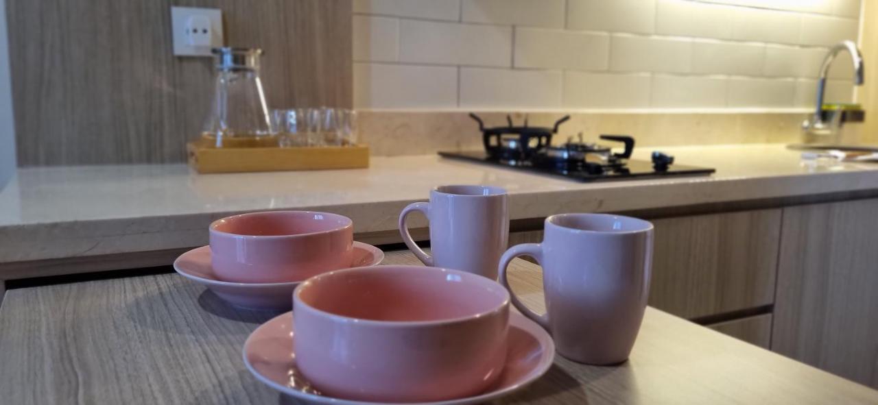 Apartment Pejaten Park 1br Latte W/ Netflix Jakarta