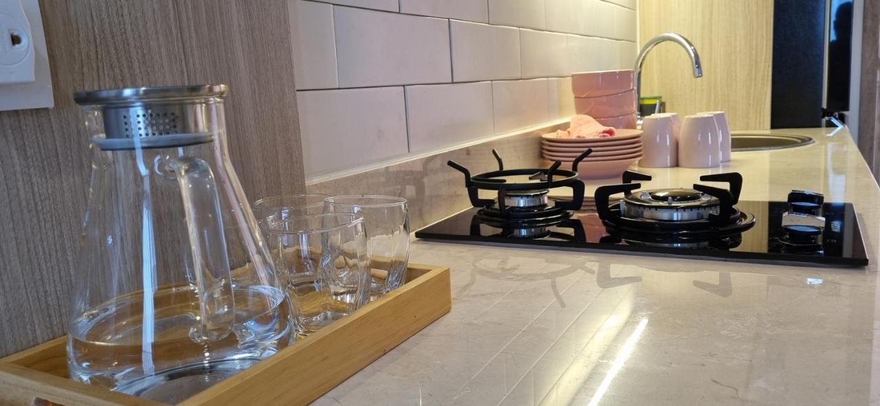 Pejaten Park 1br Latte W/ Netflix Jakarta