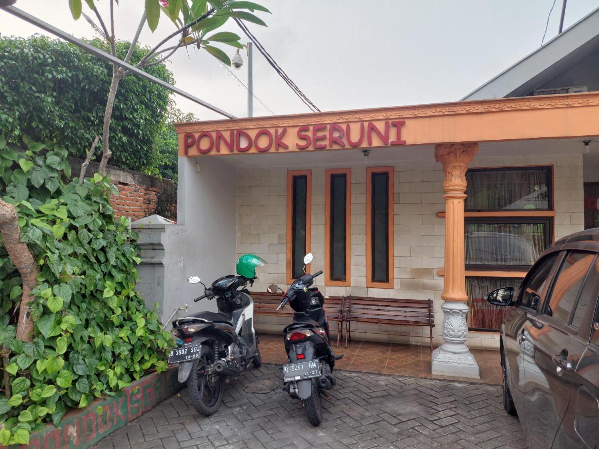 Seruni Kemanggisan Wisma tamu