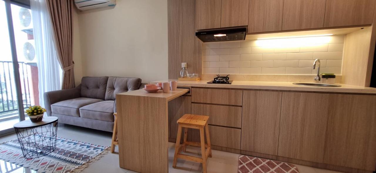 Apartment Pejaten Park 1br Latte W/ Netflix