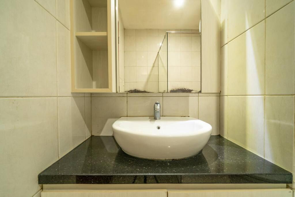 Modern & Comfy In Jakarta, Scbd Apartment *