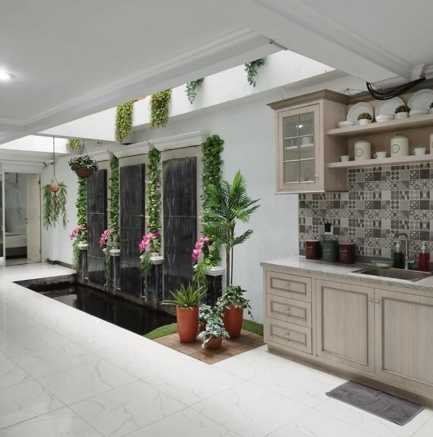 Nest Inn Jakarta