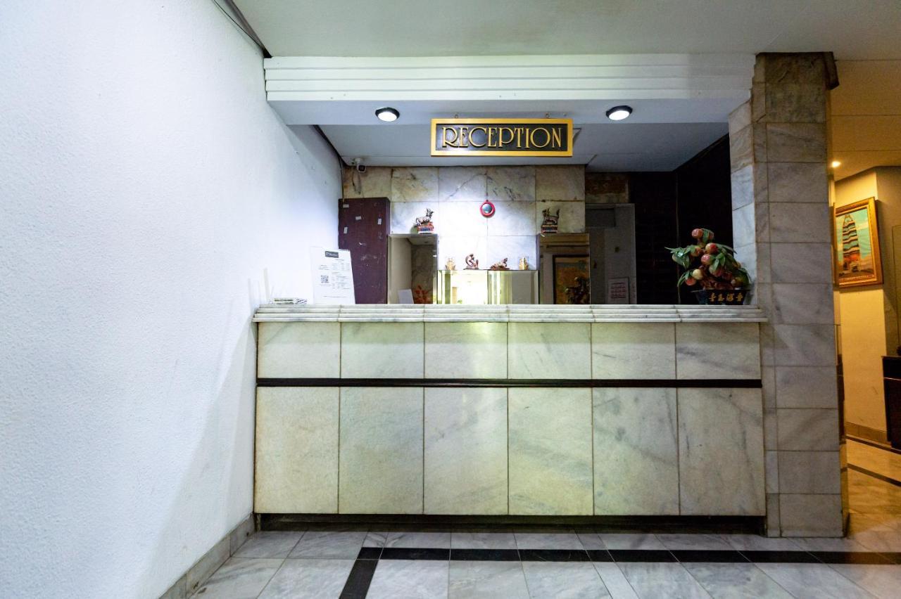 Urbanview P Asemka 3* Jakarta