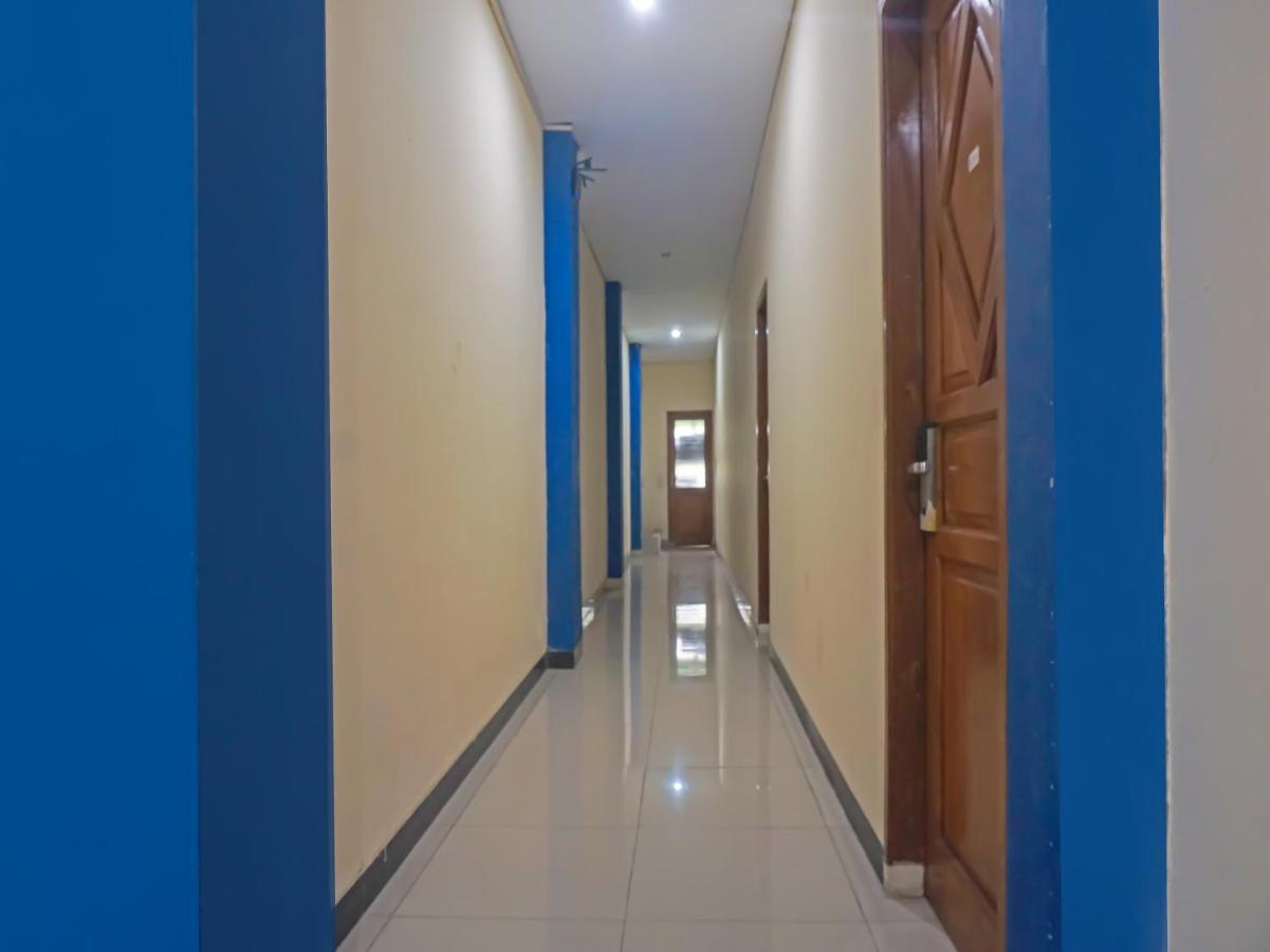 Oyo 92656 Jati Pulo Gadung 2*