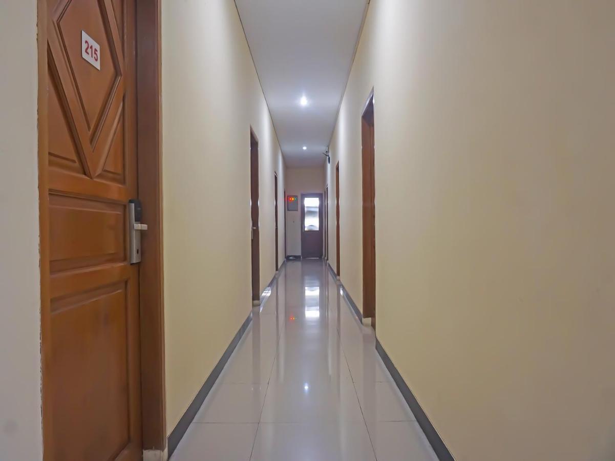 Oyo 92656 Jati Pulo Gadung Hotel