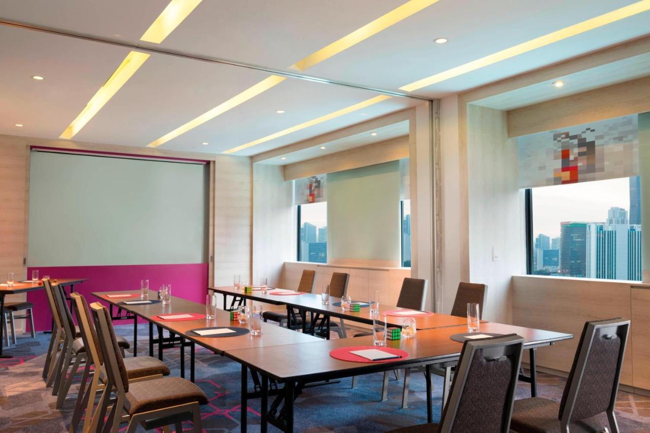 Aloft Wahid Hasyim 4*