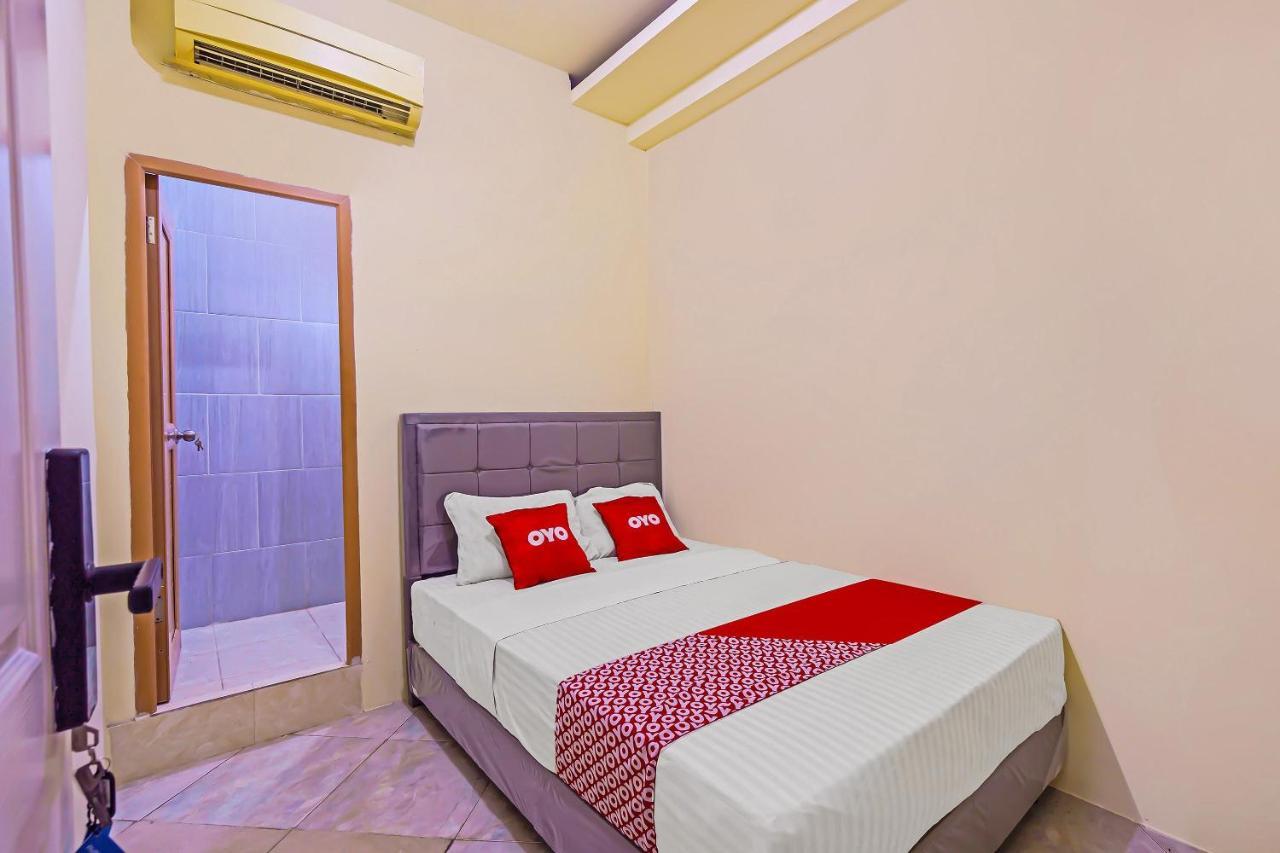 Hotel Oyo 92687 Alnindo Makaliwe 2*