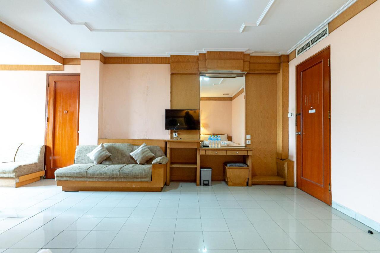 Urbanview P Asemka 3* Jakarta