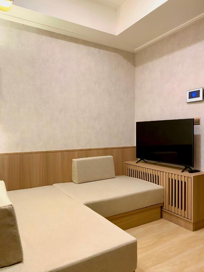 Sezna Indonesia Jakarta