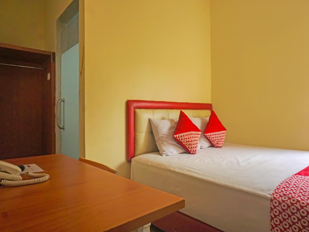 Oyo 92656 Jati Pulo Gadung Hotel Jakarta