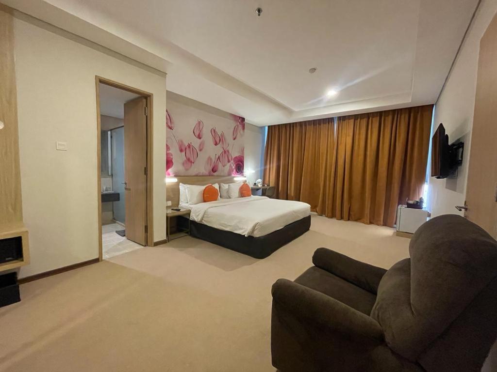 Grand G7 Pasar Baru Hotel 3*