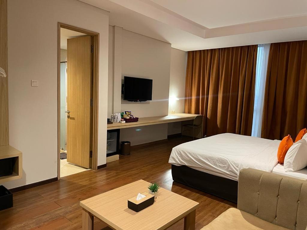 Grand G7 Pasar Baru Hotel 3*
