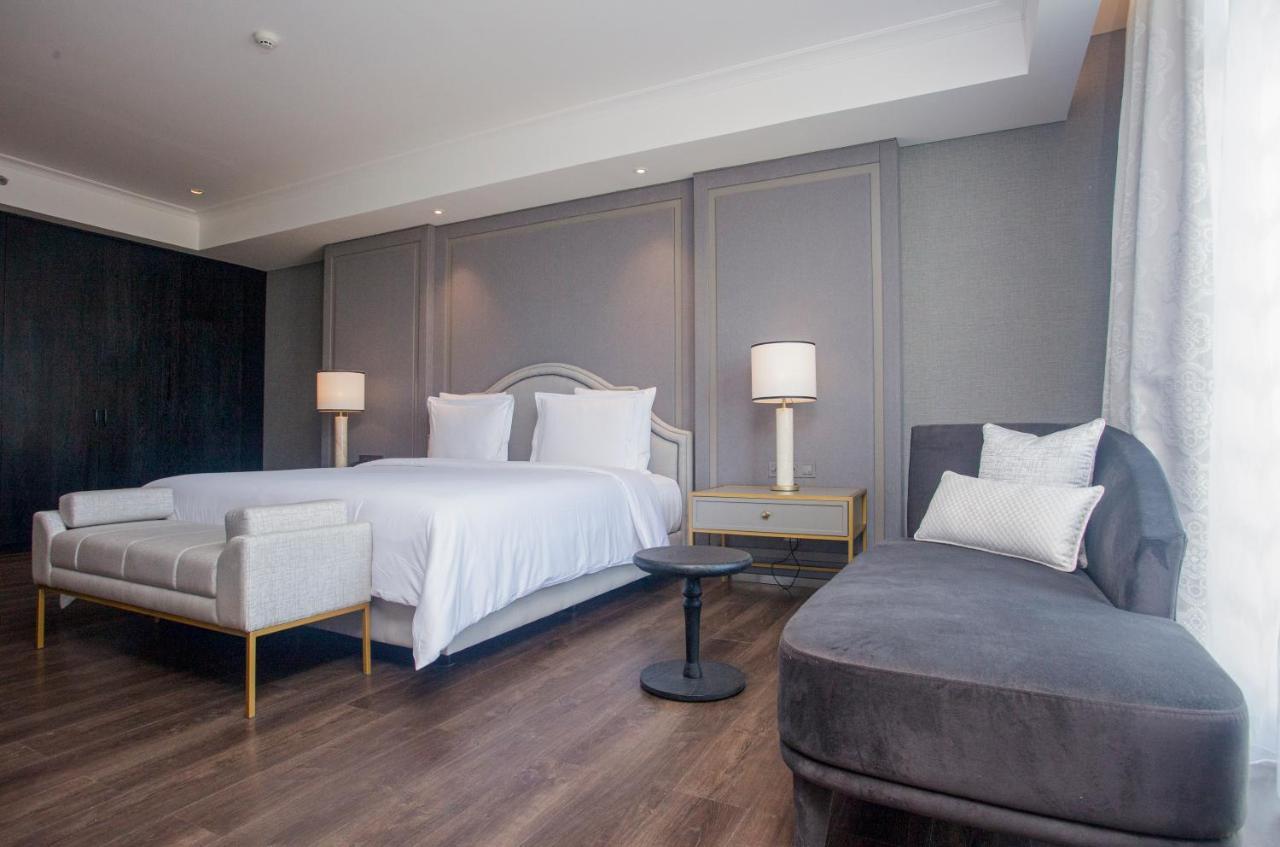 Goodrich Suites, Khách sạn 5*