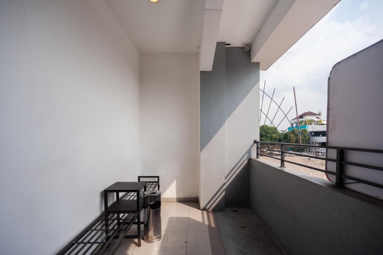 Reddoorz Near Binus Anggrek 2 2* Jakarta