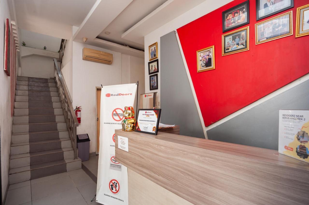 Reddoorz Near Binus Anggrek 2 Gasthof