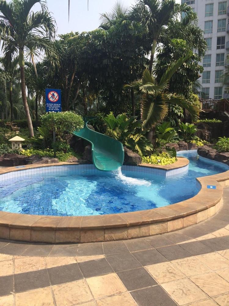 The Residences At Puri Casablanca 4*