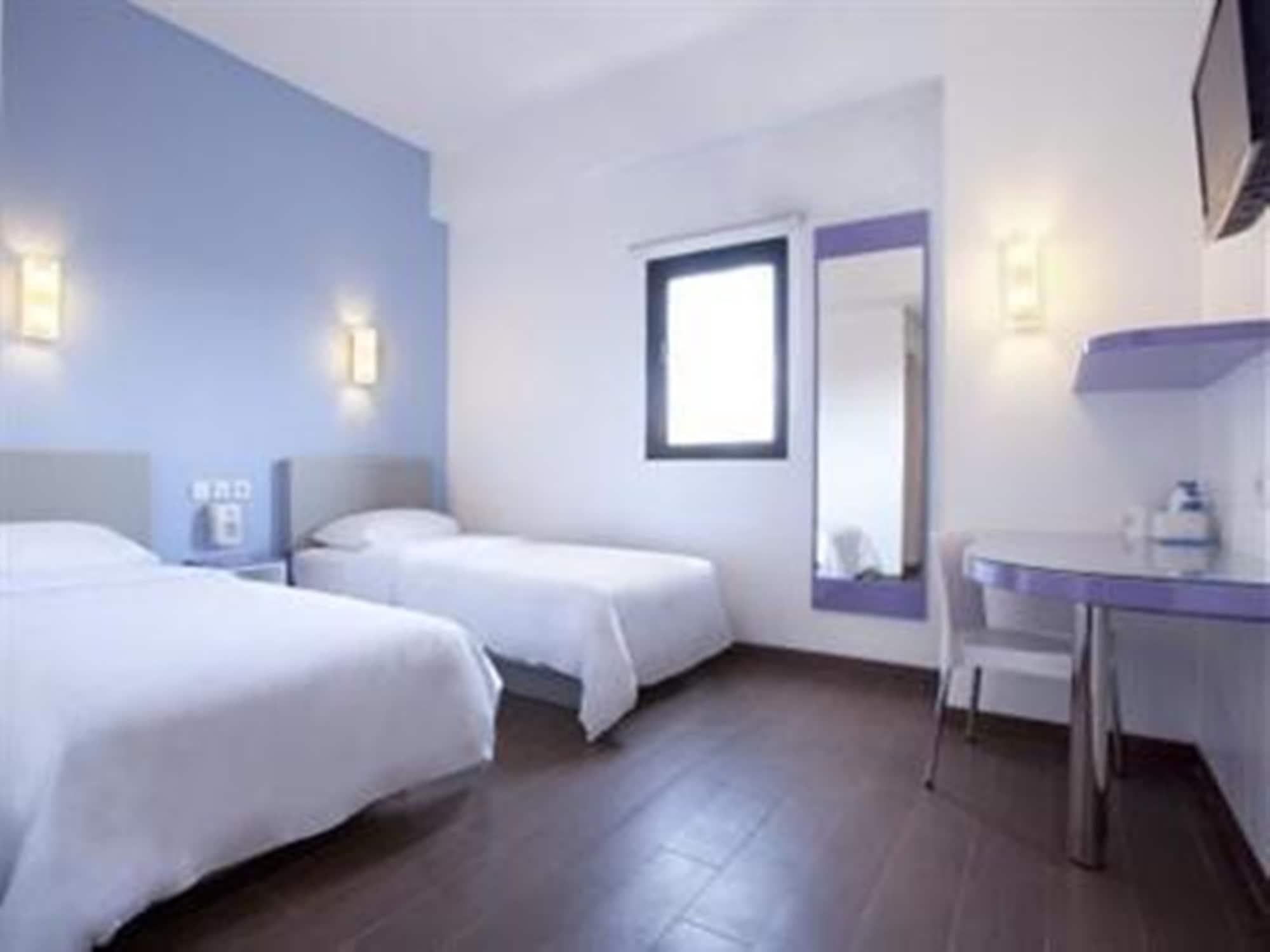 Amaris Thamrin City Jakarta