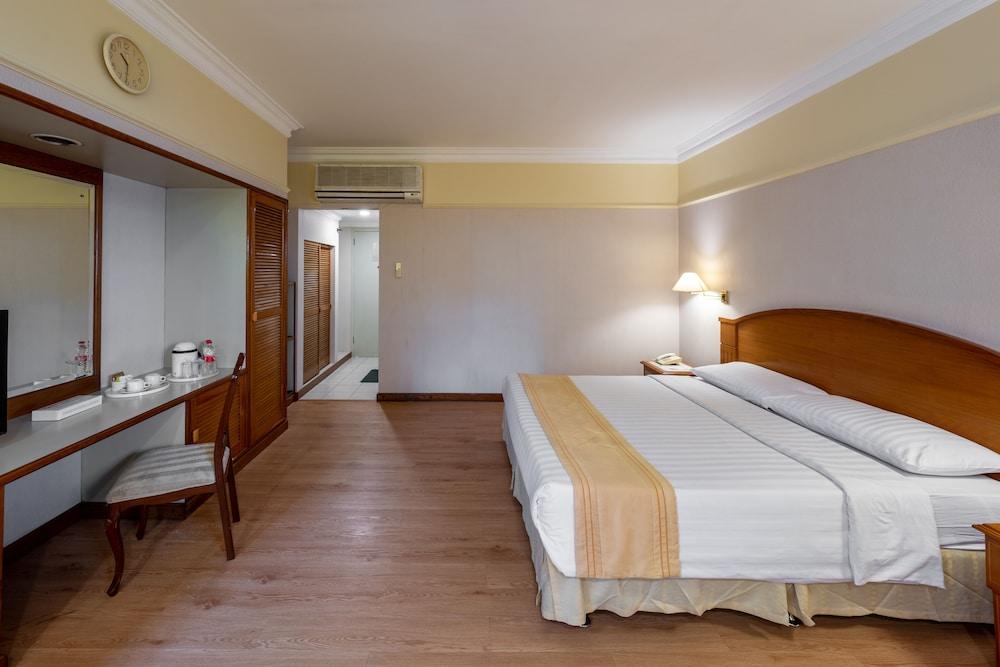Marcopolo Jakarta