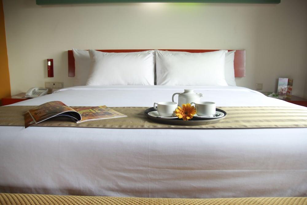 Sparks Life Jakarta, Artotel Curated Hotel 4*
