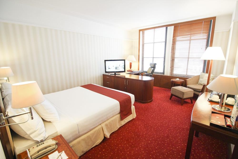 Hotel Redtop & Convention Center
