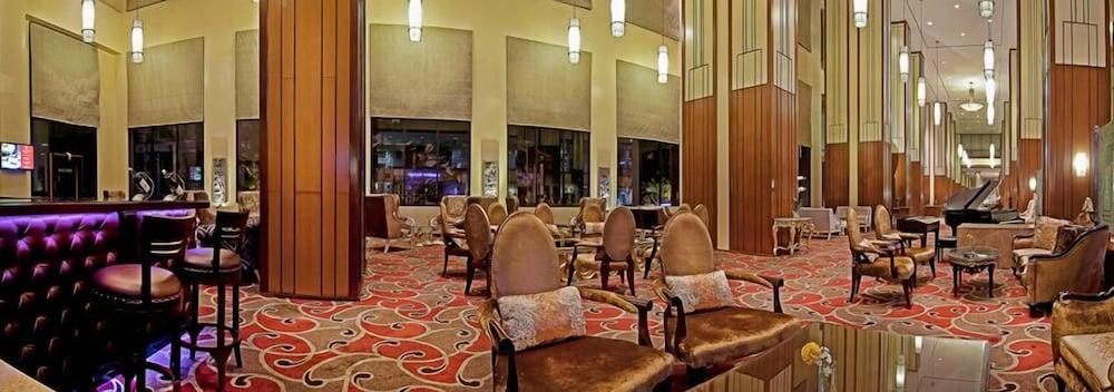 Redtop & Convention Center 4* Jakarta