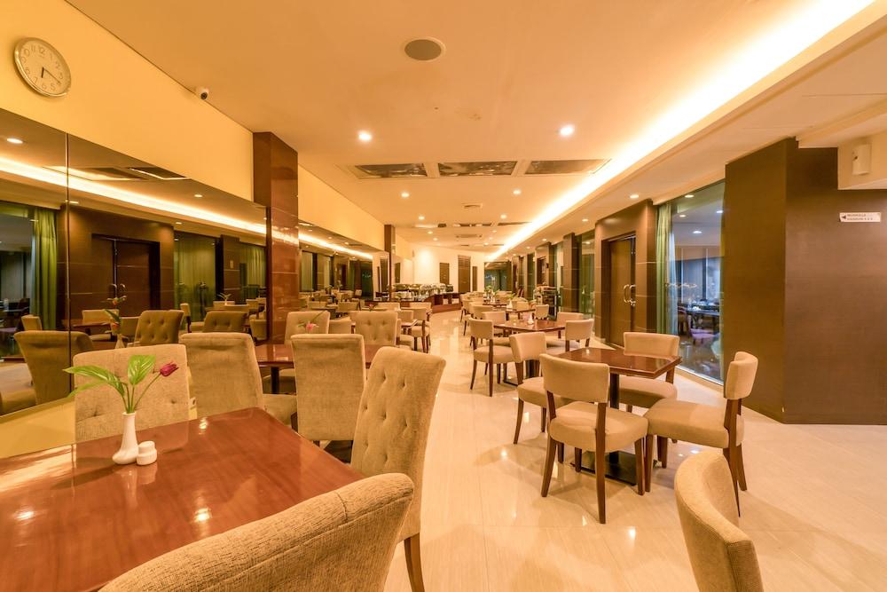 Sofyan Cut Meutia Hotel 3*