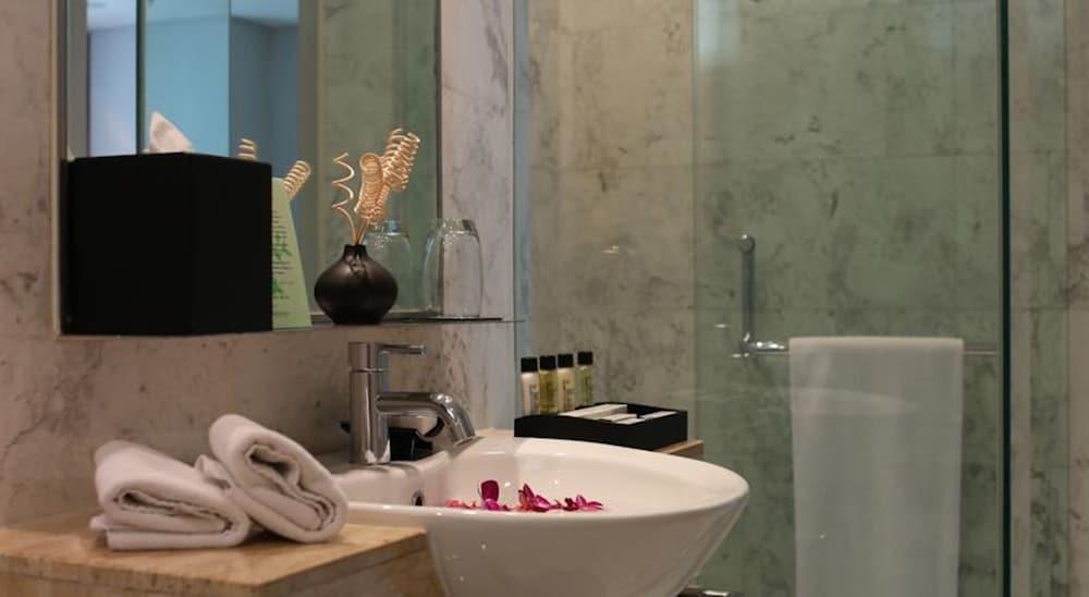 Fraser Sudirman Aparthotel 5*