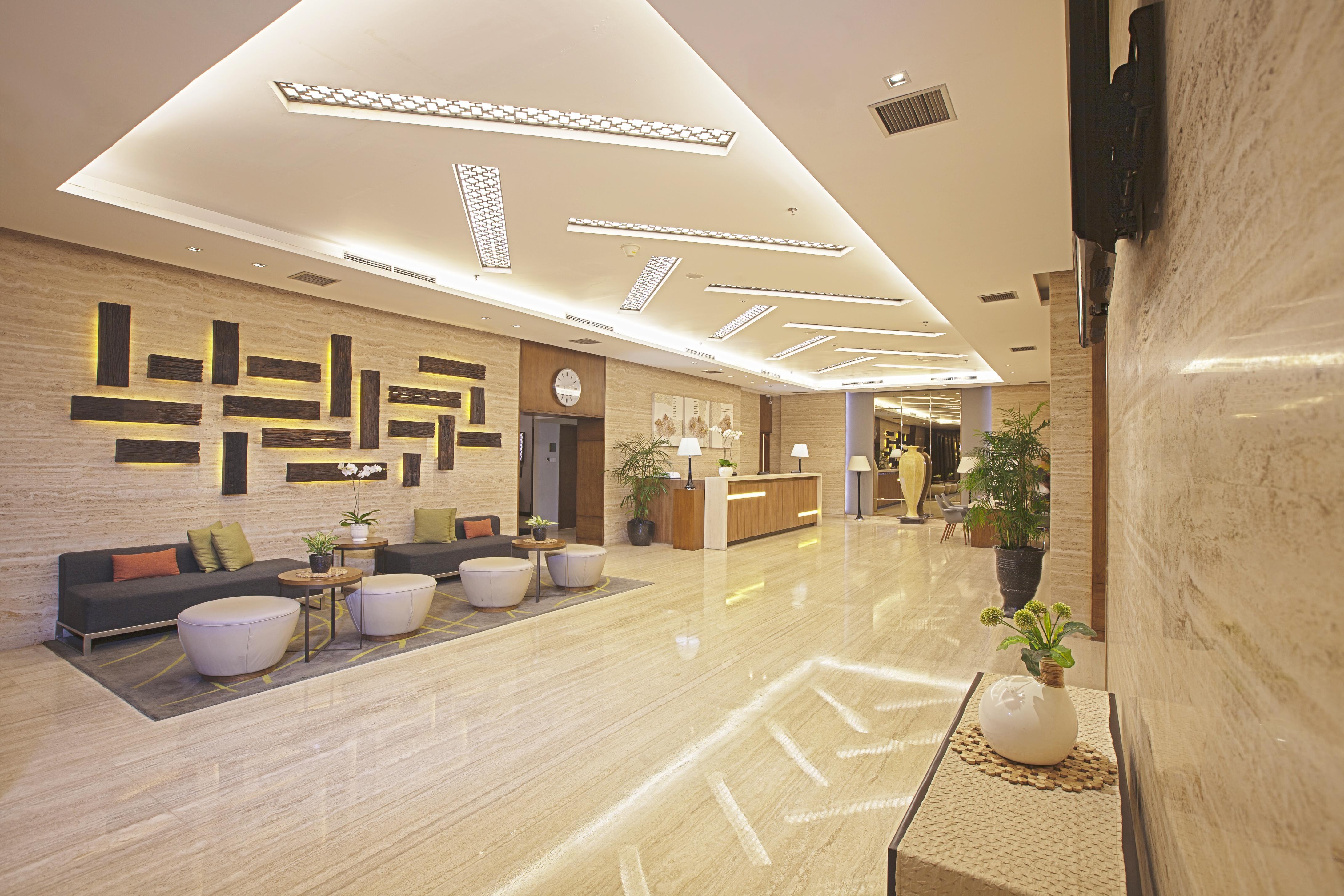 Hotel El 4*