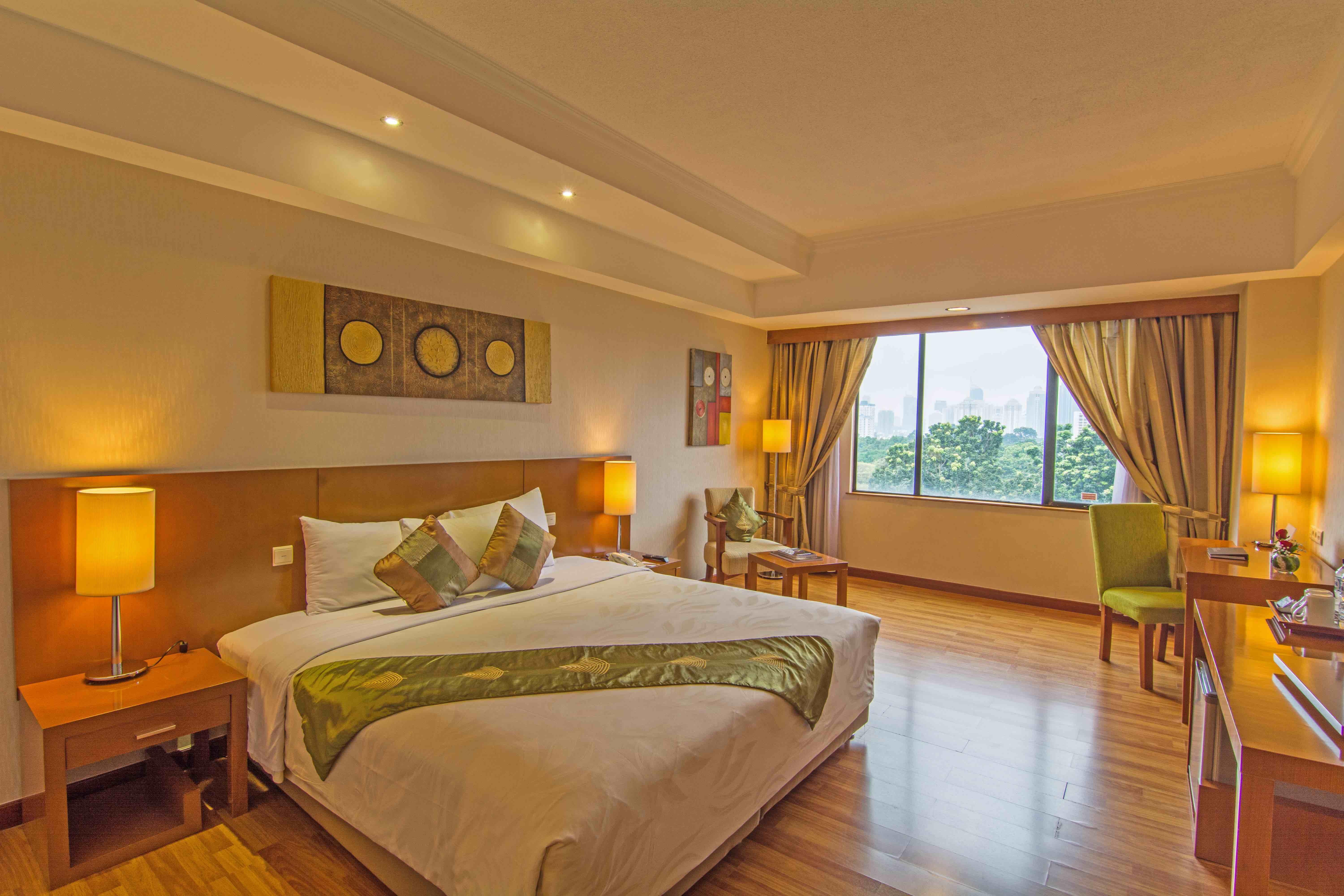 Hotel Artotel Gelora Senayan 4*
