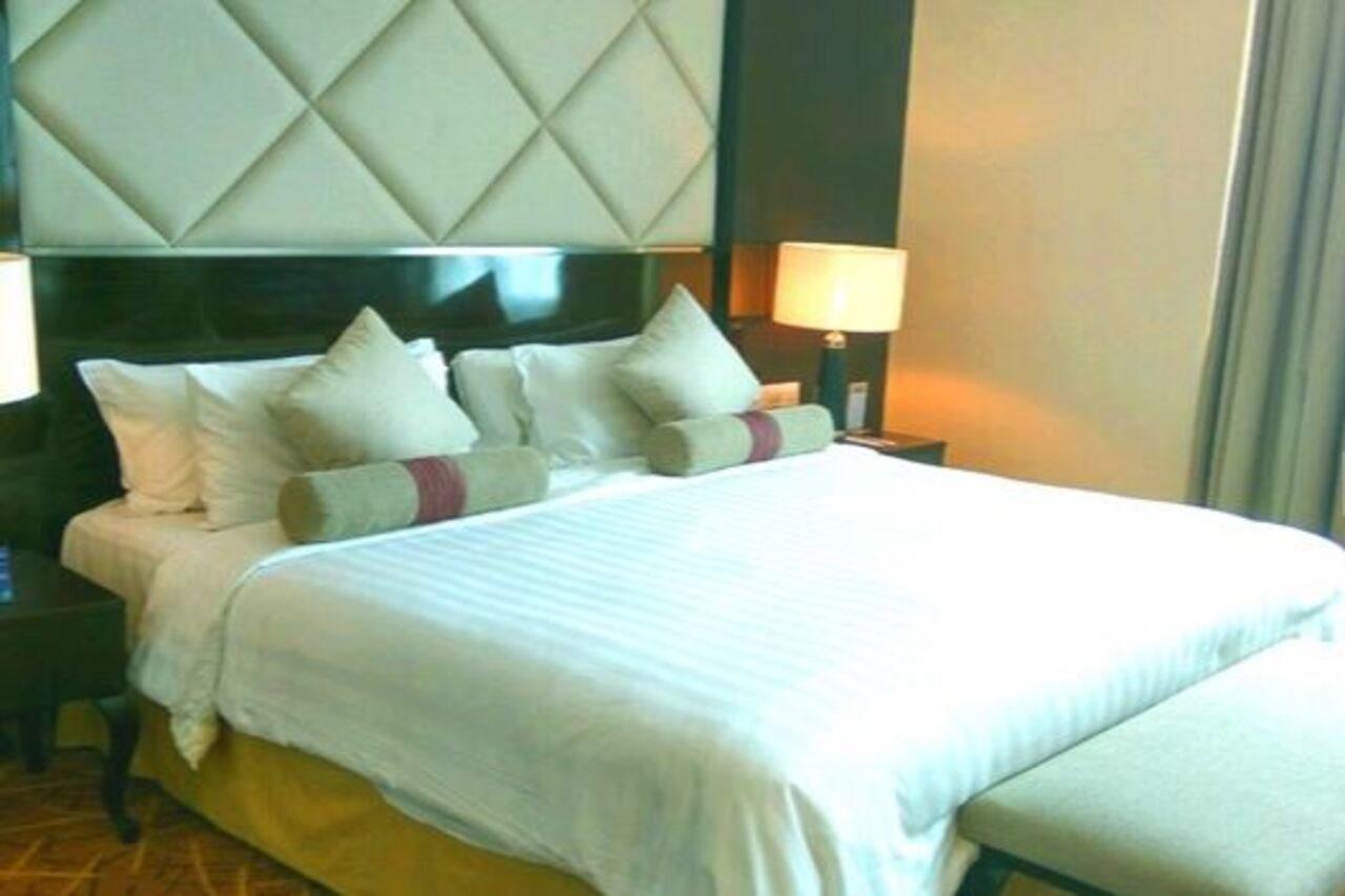 Menara Peninsula Hotel Jakarta