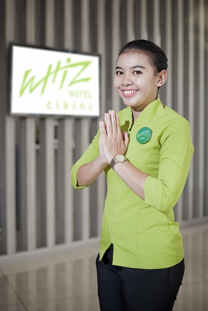 Whiz Cikini 2*