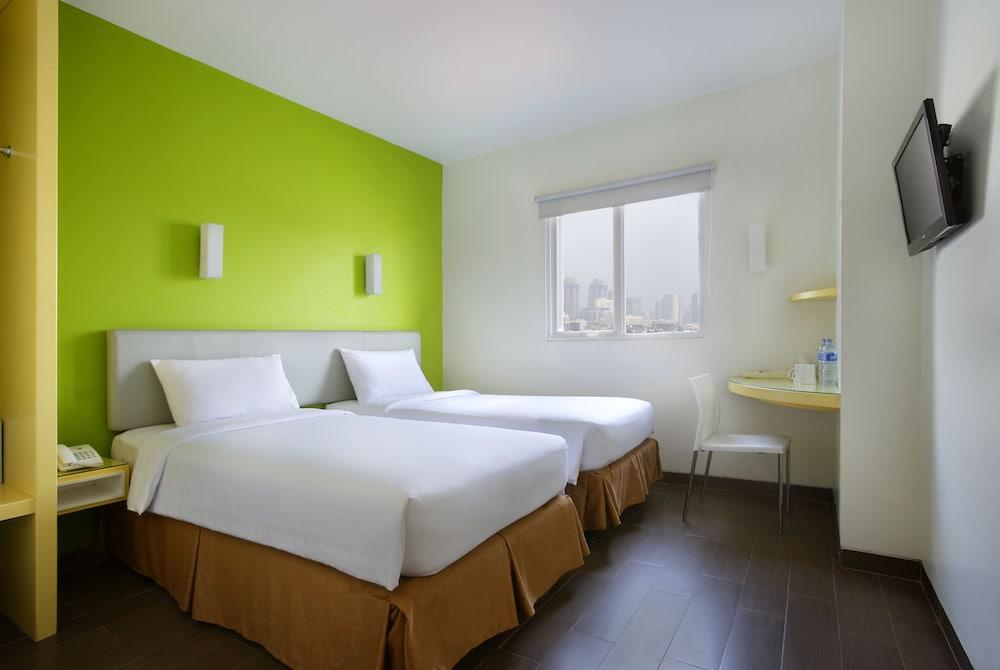 Amaris Dr. Susilo Grogol Hotel 2*