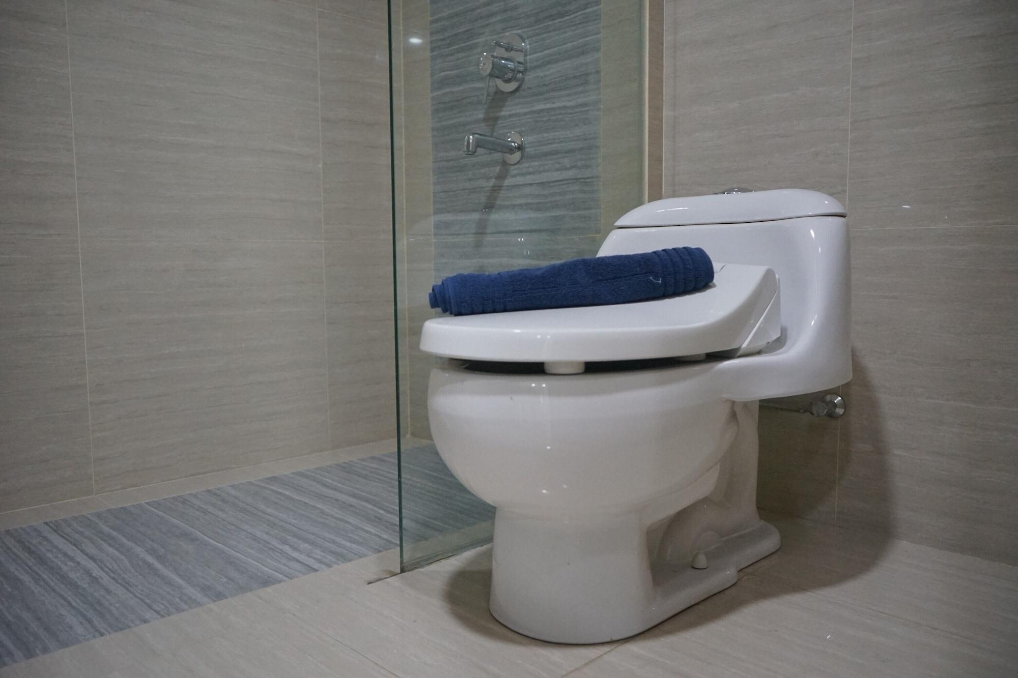 Hotel Aston Bellevue Radio Dalam Jakarta