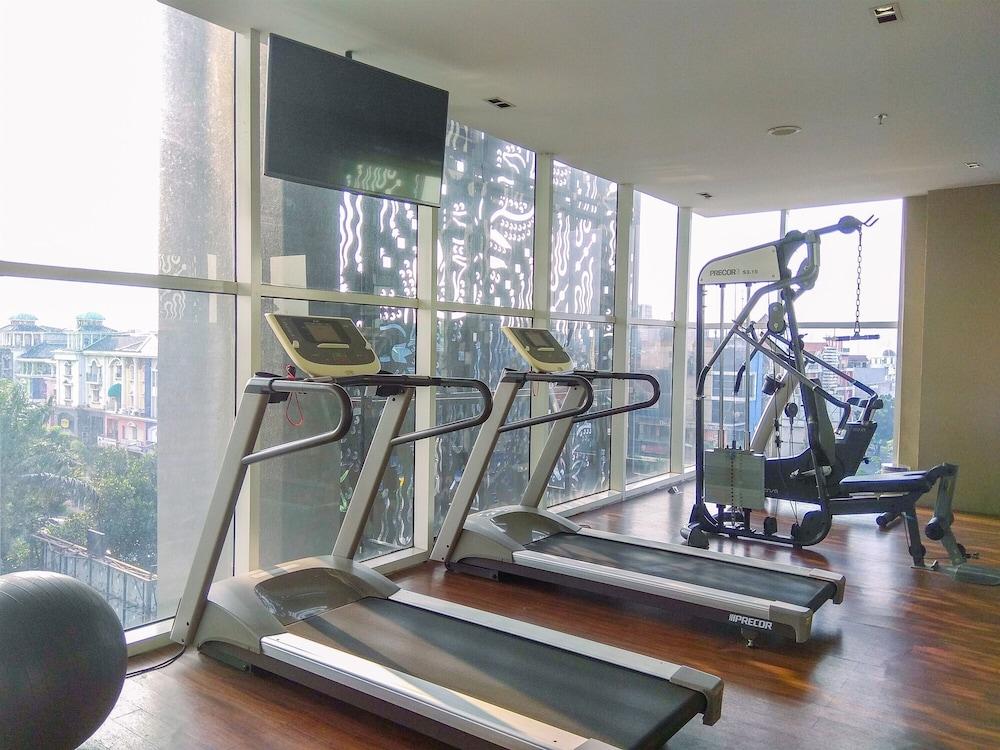 Aston Bellevue Radio Dalam Hotel 4*