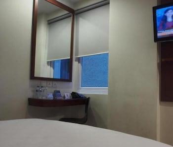 M Jakarta