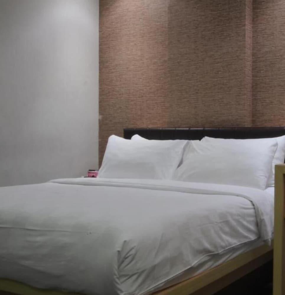 M Hotel 3*