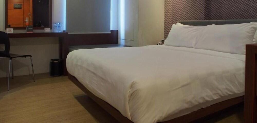 M Hotel