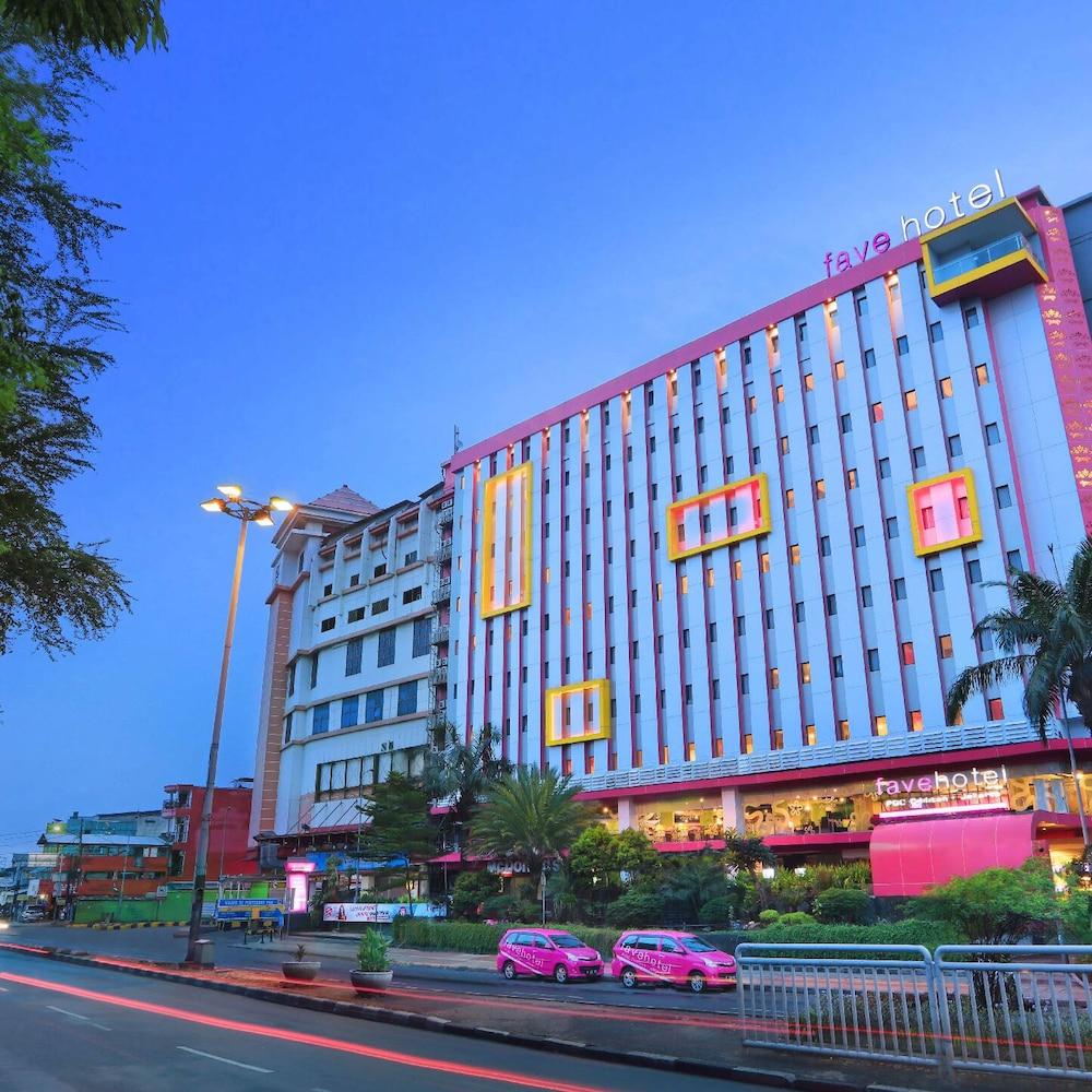 Favehotel Pgc Cililitan Hotel 3*