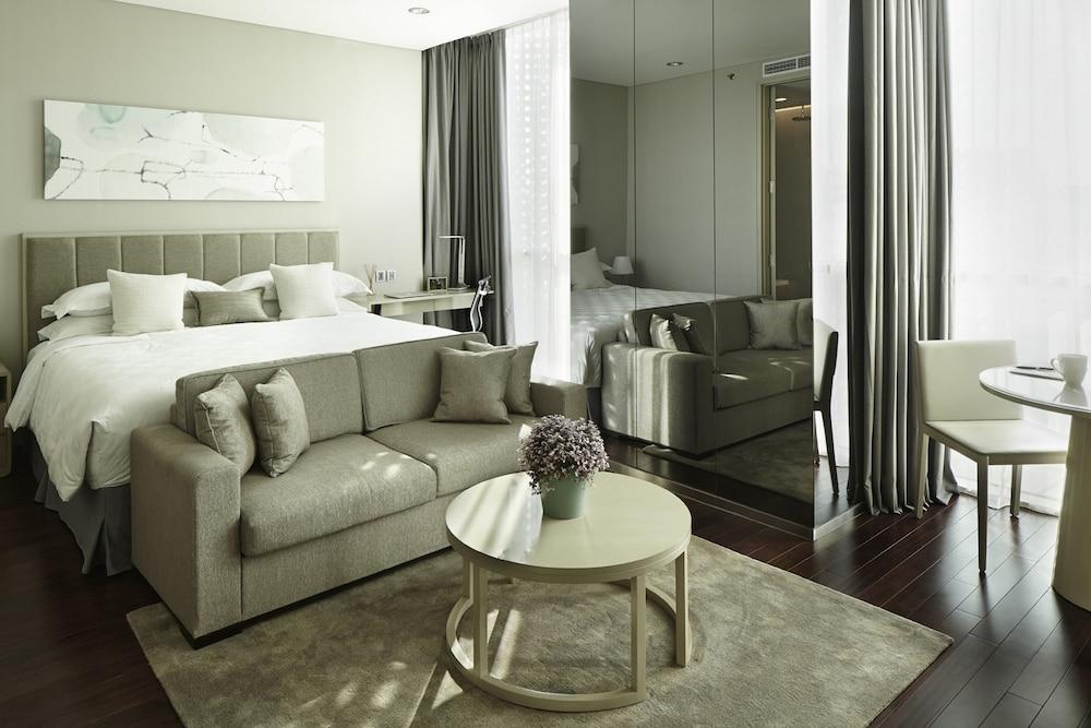 Fraser Menteng Aparthotel