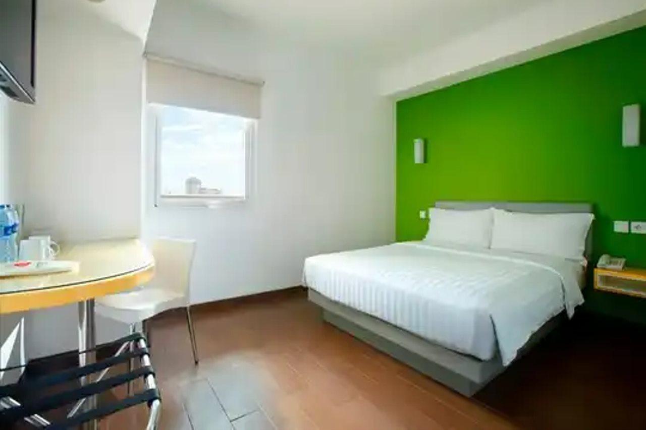 Amaris Mangga Dua Square 2*